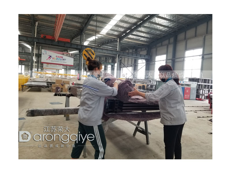 發(fā)往山東公交候車亭圖片