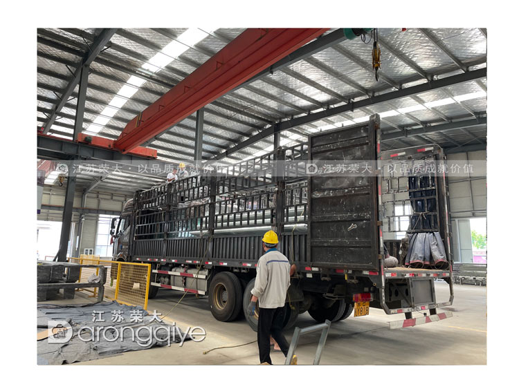 供應鹽城現(xiàn)代候車亭發(fā)貨案例配圖一