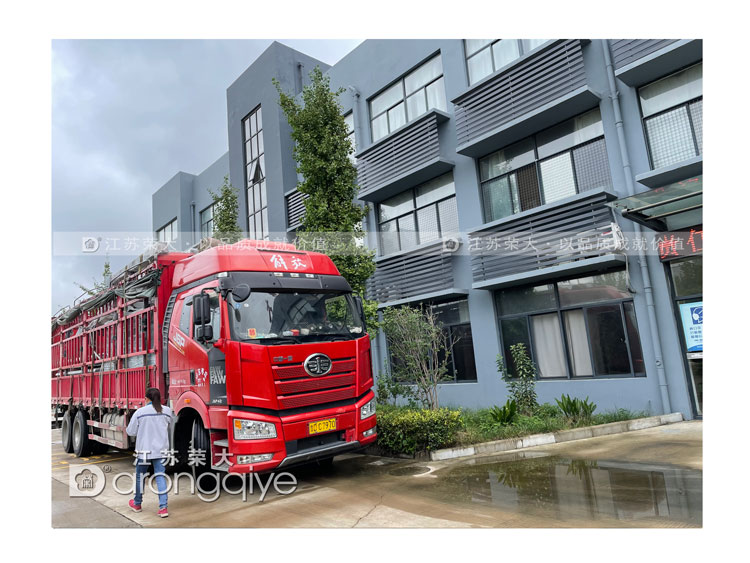 榮大供應(yīng)鹽城現(xiàn)代公交候車亭發(fā)貨第七批