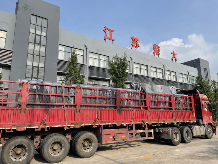 不銹鋼公交候車(chē)亭第三批發(fā)貨山東