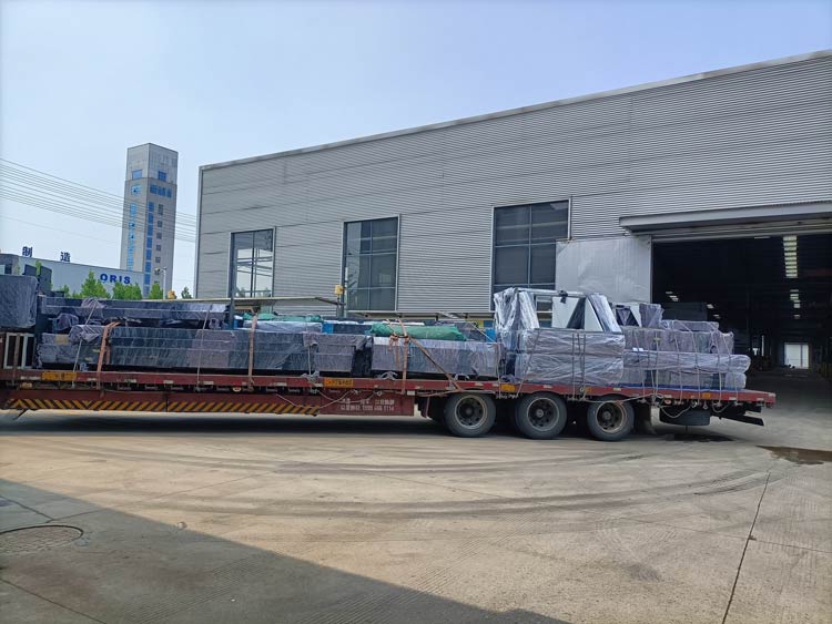 不銹鋼公交候車(chē)亭第四批發(fā)貨山東