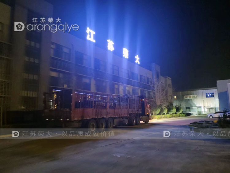 智慧公交站裝車(chē)完成